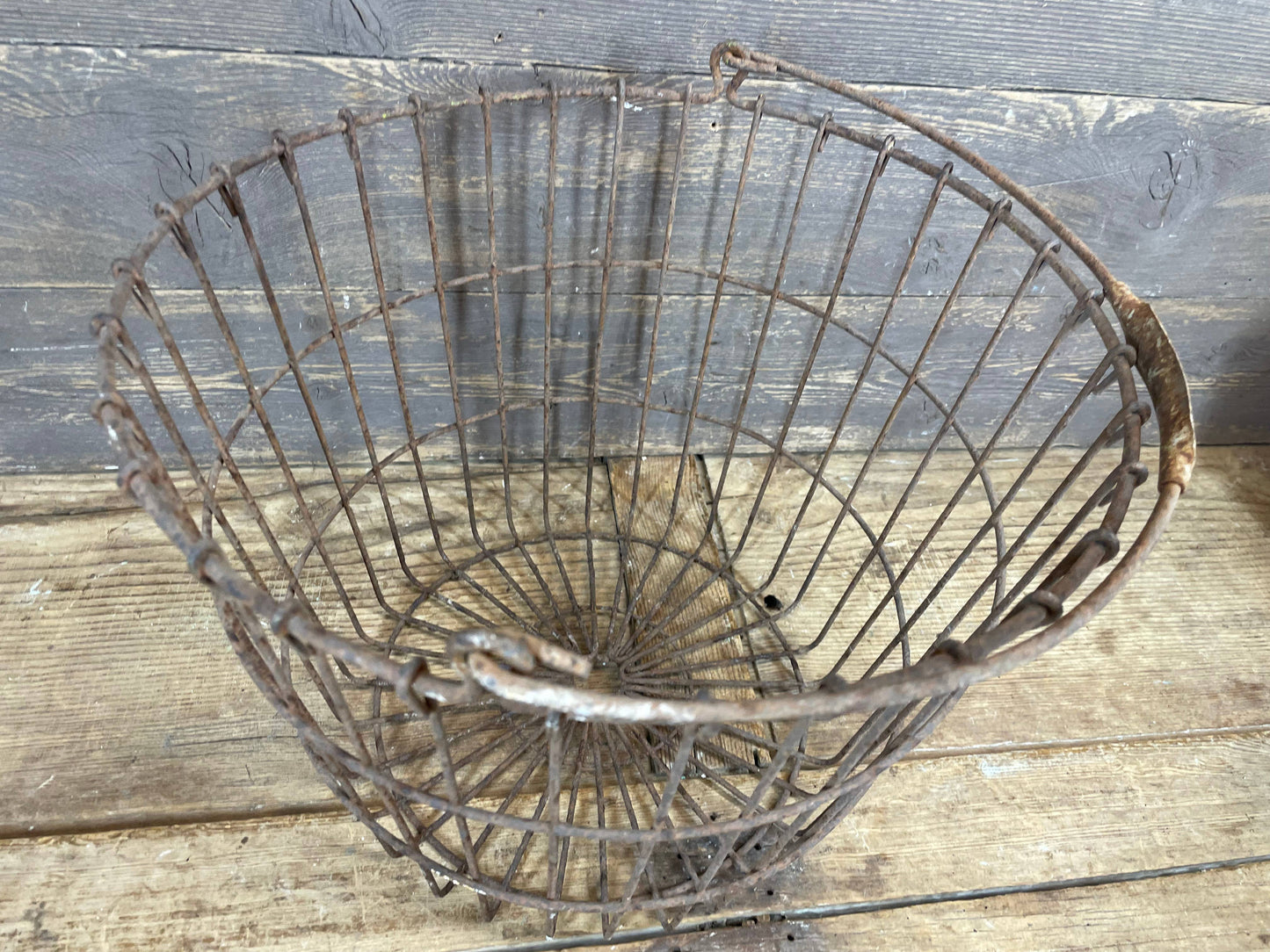 Vintage Farmhouse Metal Egg Basket-ER-14x11H inches-#8
