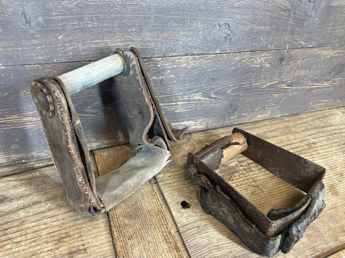 Tapaderos-Antique Stirrups-WH4-Vaquero Saddle-Metal-Assorted